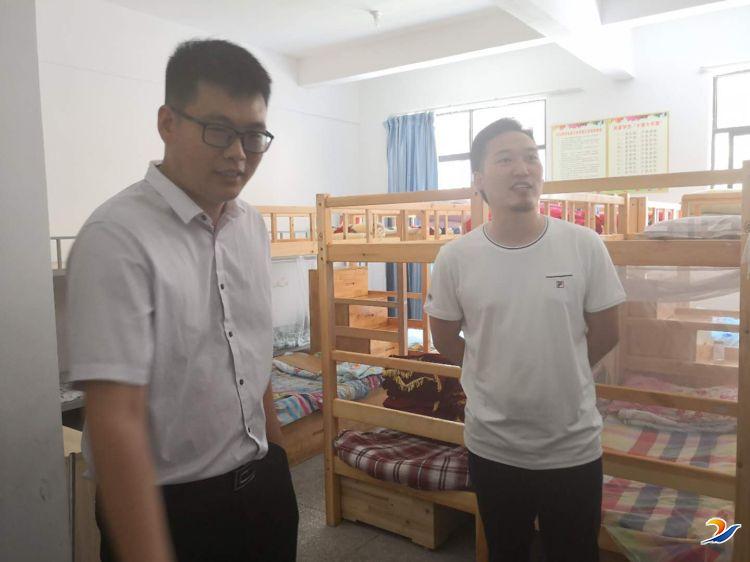 眾恒集團赴沈丘希望之家看望留守兒童